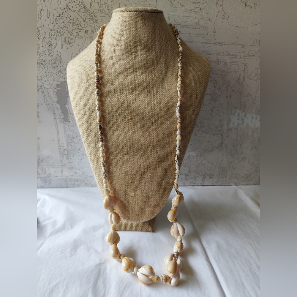 3/$30💜Long Vintage Natural cowry cowrie Beach Big & Small Shell necklace